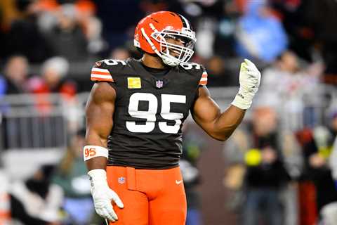 NFL Week 11 betting recap, trends, line movement: Eagles back on top, Myles Garrett dominating