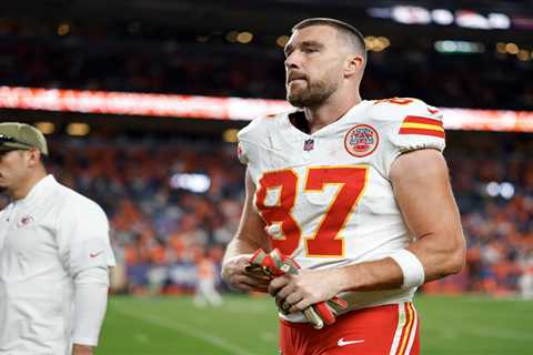 Travis Kelce urges Chiefs to put ‘selfish s–t’ aside with season hanging in the balance
