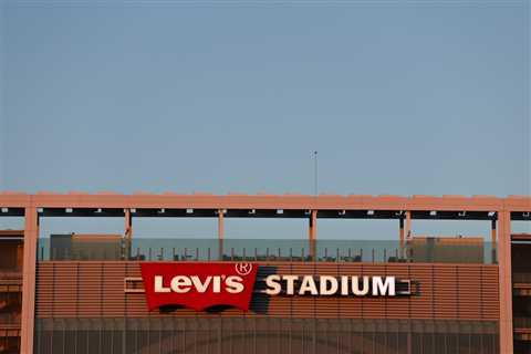 Who Should Perform the National Anthem at the 2026 Super Bowl? Vote!