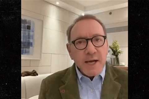 Kevin Spacey Calls Out Media For Perpetuating Homeless Rumor