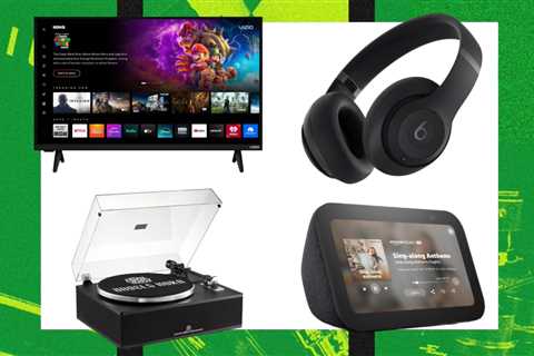 From $29 Headphones to $69 Digital Cameras, These Black Friday Electronics Deals Are Selling Fast