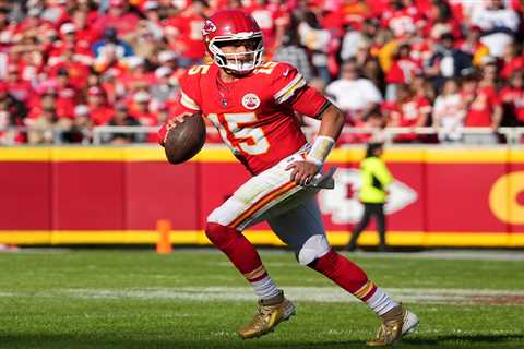 Chiefs vs. Cowboys prediction: NFL Week 13 picks, odds, best bets for Thanksgiving clash