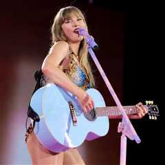 Here’s Every Song Taylor Swift Wrote on Her Own