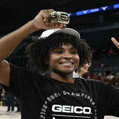 Rori Harmon is doing exactly what Texas needs — and that puts her in some elite senior company