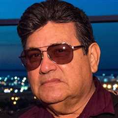 Selena Quintanilla’s Father, Abraham Quintanilla Jr., Dies at 86