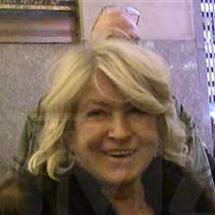 Martha Stewart Reveals Exactly When Christmas Decorations Should Come Down