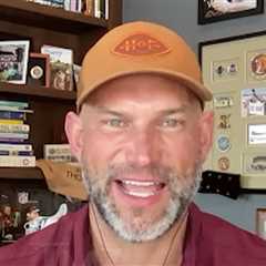 Shedeur Sanders Can Prove He's Franchise QB W/ Strong Finish, Joe Thomas Says