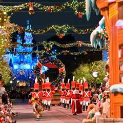 Gwen Stefani, Nicole Scherzinger & More to Perform at Disney Christmas Day Parade: How to Watch