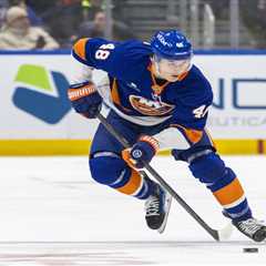 Rangers’ Mike Sullivan has nothing but praise for ‘one-man breakout’ Matthew Schaefer