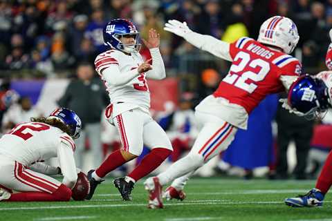 Giants’ kicking gaffe completely baffles ‘ManningCast’ crew: ‘I’ve never seen that’