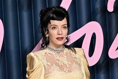 Lily Allen Plugs New ‘West End Girl’ Album by Selling USBs Shaped Like Sex Toy