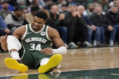 Giannis Antetokounmpo injury timeline revealed after Bucks trade rumors intensify