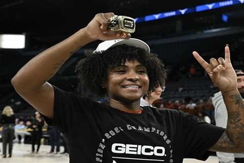 Rori Harmon is doing exactly what Texas needs — and that puts her in some elite senior company