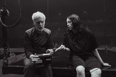 Watch Billie Eilish and ‘Avatar’ Director James Cameron Vow to Reinvent Concert Films in Preview of ..