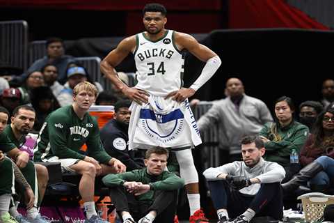 Giannis Antetokounmpo meets with Bucks teammates to clear air on trade rumors