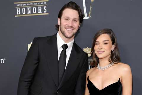 Hailee Steinfeld Reveals She’s Expecting First Baby With NFL Quarterback Husband Josh Allen in..