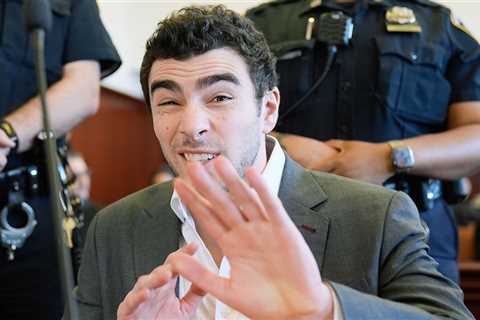 Luigi Mangione Appears Camera Shy in Court Before Hamming It Up for Photog