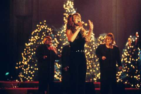 Will Mariah Carey’s ‘All I Want for Christmas Is You’ Remain the All-Time Longest-Reigning Hot 100..
