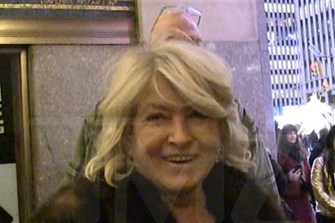 Martha Stewart Reveals Exactly When Christmas Decorations Should Come Down