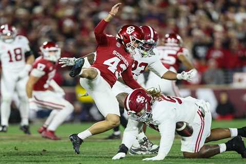 Oklahoma punter forgets how to do his job in wild CFP moment that sparked Alabama rally