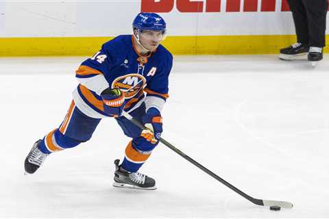 Bo Horvat’s return gives the Islanders ‘a huge boost’ but a ‘tough’ lineup choice
