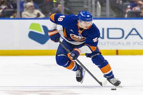 Rangers’ Mike Sullivan has nothing but praise for ‘one-man breakout’ Matthew Schaefer