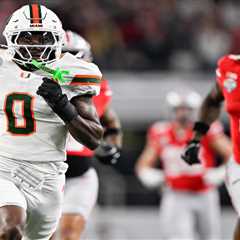 Miami stuns defending champ Ohio State to advance to CFP semis