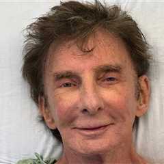 Barry Manilow Shares Update After Lung Cancer Diagnosis