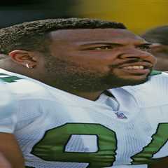 Kevin Johnson, ex-Eagles tackle, dead at 55