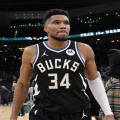 Giannis Antetokounmpo believes he’ll be out 4-6 weeks with injury in Bucks crusher: ‘It’s..
