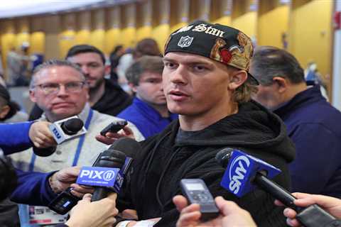 Jaxson Dart’s first Giants offseason comes with another new role