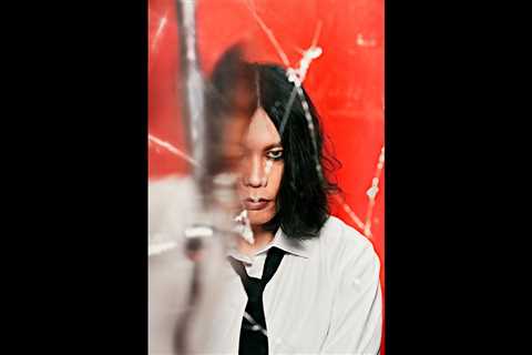 Kenshi Yonezu’s ‘IRIS OUT’ Extends Run to 14 Weeks at No. 1 on Japan Hot 100