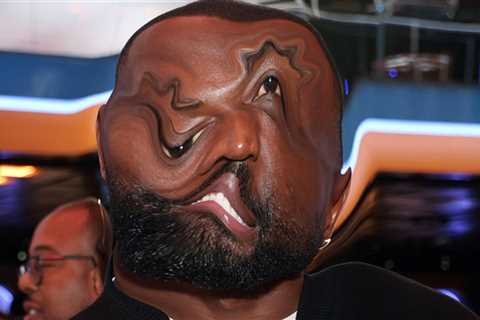 Celebrity Scramble -- Guess The Ballin' 44-Year-Old!