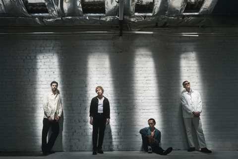 The Temper Trap Let it All Out With Late-Night Performance of ‘Giving Up Air’: Watch