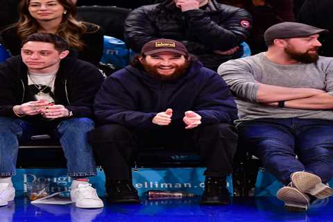 Oscar-nominated director Josh Safdie tells The Post how his ‘unhealthy’ Knicks obsession is a..