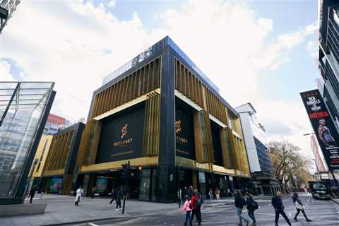 Outernet London Partners With Legends Global