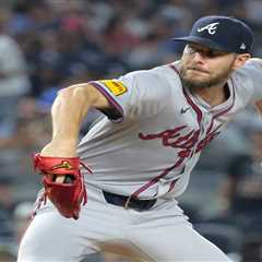 Braves sign Chris Sale to $27 million contract extension