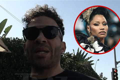 'Hollywood Unlocked's Jason Lee Says Nicki Minaj Is Weirdly Obsessed With D***