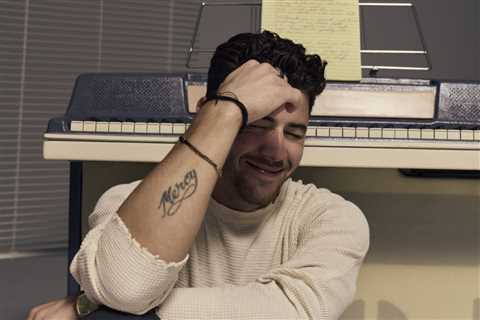 Nick Jonas Brings Out His ‘Sunday Best’: Stream It Now