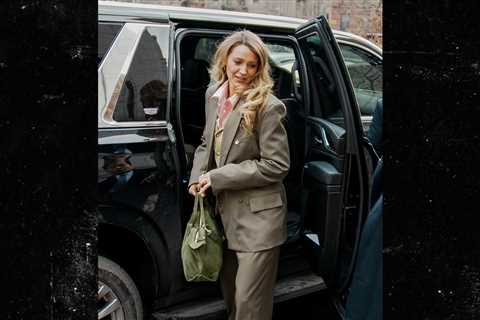 Blake Lively and Justin Baldoni Arrive at Court for Mediation