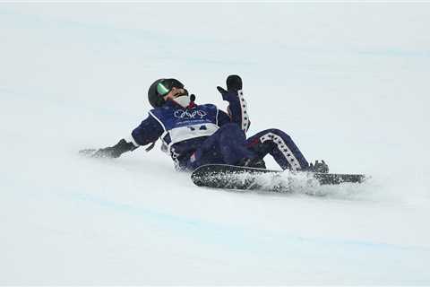 Chloe Kim wipes out as she settles for silver in Olympics halfpipe heartbreaker