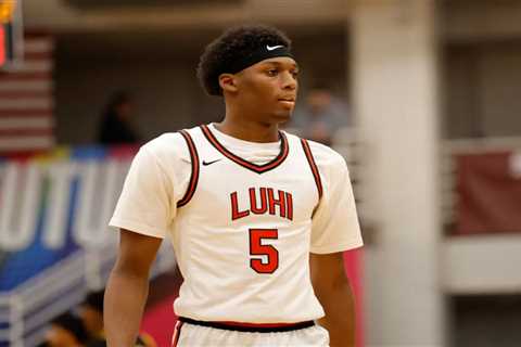 Five-star New York basketball recruit commits to UNC