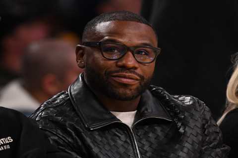 Floyd Mayweather Jr. unretiring from professional boxing after Mike Tyson exhibition