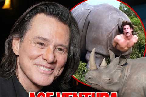 Jim Carrey Butt Birth Mechanical Rhino From 'Ace Ventura' Up For Auction