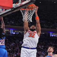 Karl-Anthony Towns finally looking like version Knicks need as playoffs near
