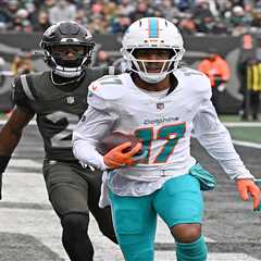 Broncos land Dolphins star receiver Jaylen Waddle in blockbuster NFL trade