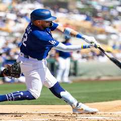 Dodgers’ Miguel Rojas never tested positive for steroids, but he wants apology