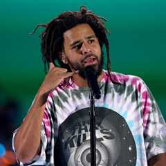 J. Cole Reveals Kendrick Lamar Had Two Features on Early Version of ‘The Fall-Off’: ‘Somebody..
