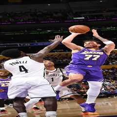 Luka Doncic leads Lakers to blow out win over Nets