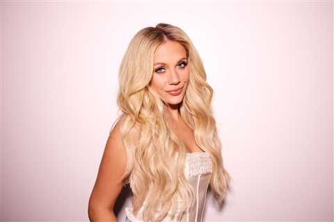Megan Moroney Is ‘On Cloud 9’ Over First Billboard 200 No. 1 Album: ‘A Dream Come True’